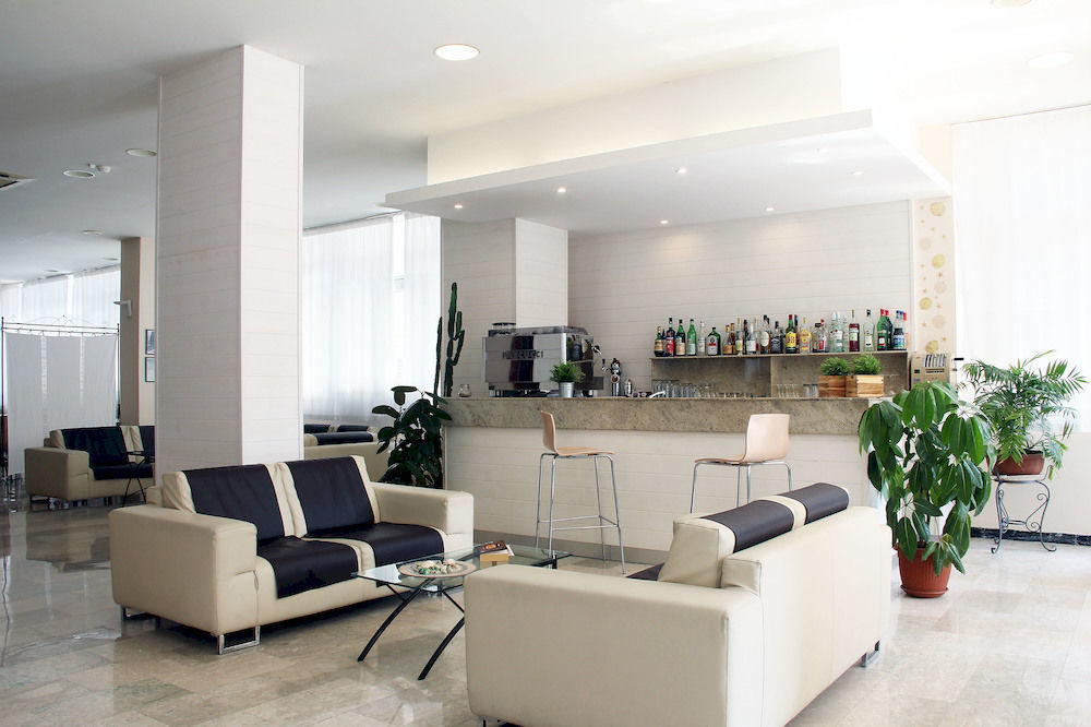 Hotel Major Каттолика Экстерьер фото